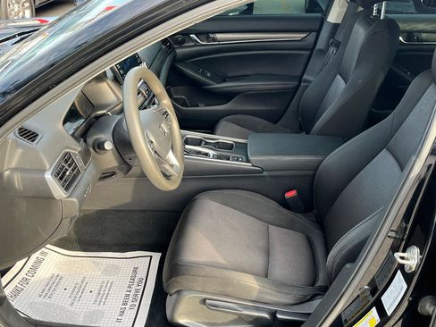 Used 2019 Honda Accord LX image 11