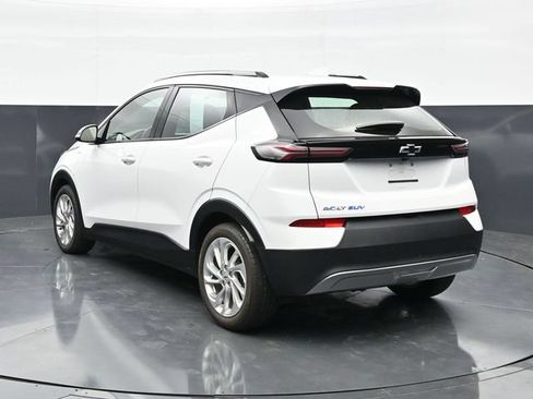 Used 2023 Chevrolet Bolt EUV LT w/ Driver Confidence Package FWD image 8