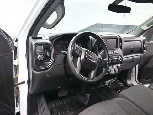 Used 2022 GMC Sierra 2500 Pro w/ Convenience Package image 6