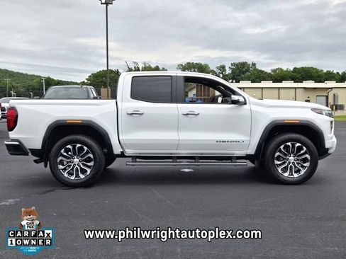 Used 2025 GMC Canyon Denali AWD/4WD image 2