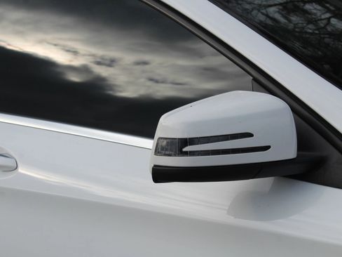 Used 2019 Mercedes-Benz GLA 250 4MATIC image 38