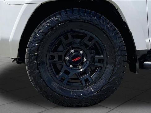 Certified 2022 Toyota 4Runner SR5 Premium w/ Moonroof Package RWD image 11