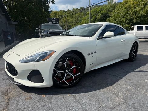 Used 2018 Maserati GranTurismo Sport RWD image 3