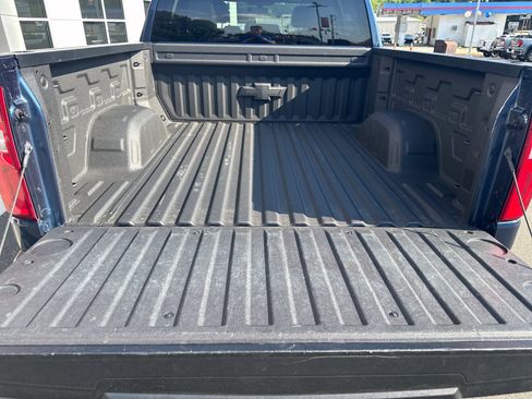 Used 2021 Chevrolet Silverado 1500 RST AWD/4WD image 27