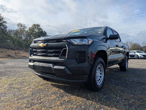 Used 2023 Chevrolet Colorado W/T image 7
