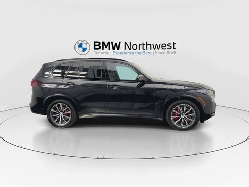 New 2026 BMW X5 xDrive40i w/ M Sport Package AWD/4WD image 5