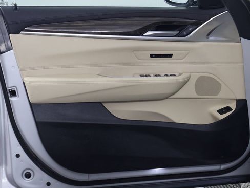 Used 2019 BMW 640i Gran Turismo xDrive image 12