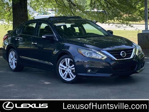 Used 2016 Nissan Altima 3.5 SL w/ 3.5 Technology Package FWD image 1