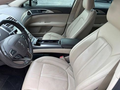Used 2017 Lincoln MKZ Reserve w/ Climate Package FWD image 11