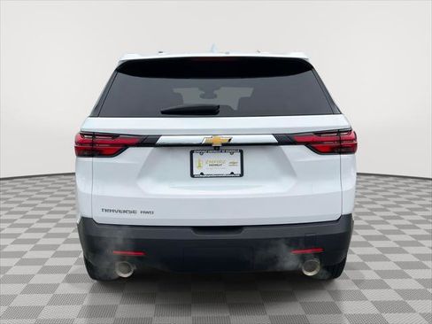 Used 2023 Chevrolet Traverse LS image 6