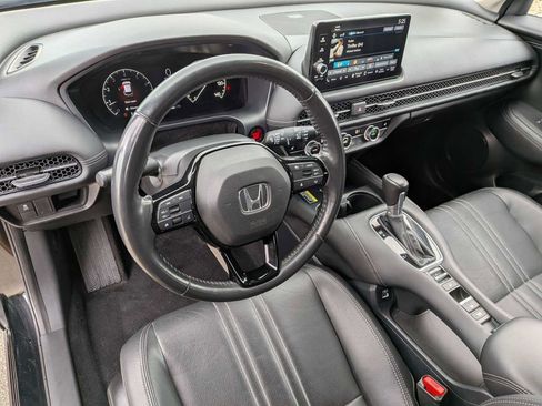 Certified 2023 Honda HR-V EX-L image 2