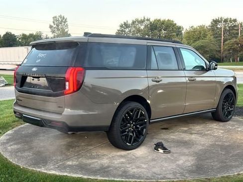 New 2027 Ford Expedition Max Platinum w/ Stealth Performance Package AWD/4WD image 29