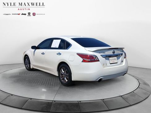 Used 2015 Nissan Altima 2.5 S w/ Special Edition Package FWD image 14