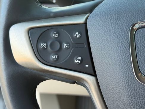 Used 2023 GMC Acadia Denali AWD/4WD image 19