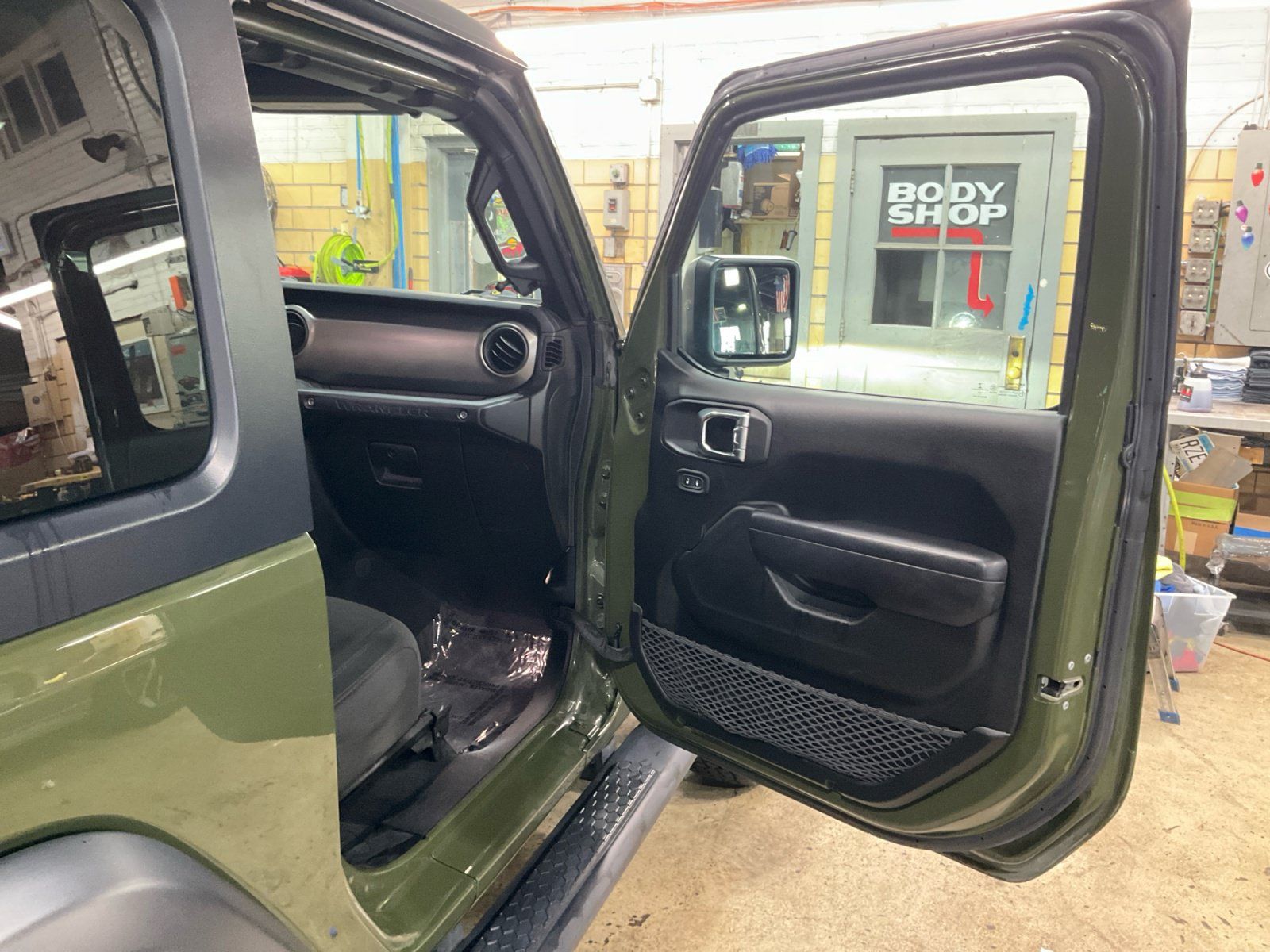 Used 2021 Jeep Wrangler Sport AWD/4WD image 21