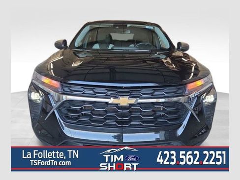 Used 2024 Chevrolet Trax LS image 1