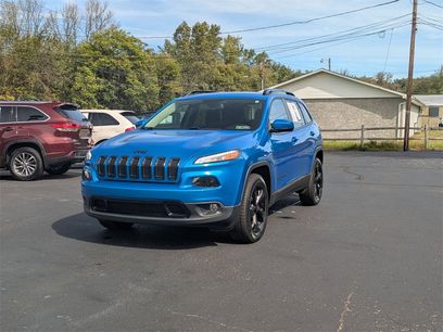 Used 2018 Jeep Cherokee Latitude w/ Altitude Package
