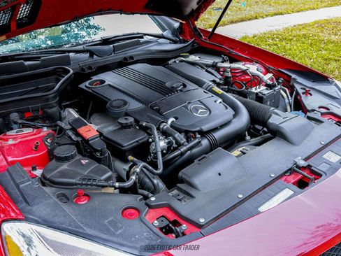 Used 2015 Mercedes-Benz SLK 250 image 24