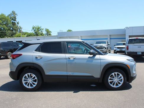 New 2026 Chevrolet TrailBlazer LS w/ LS Convenience Package FWD image 11