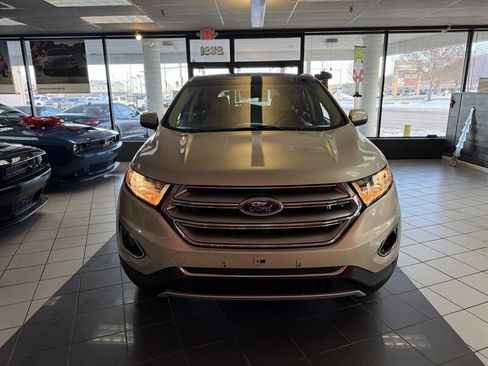 Used 2017 Ford Edge SEL w/ Equipment Group 201A image 3