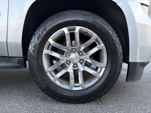 Used 2019 Chevrolet Tahoe LT image 13