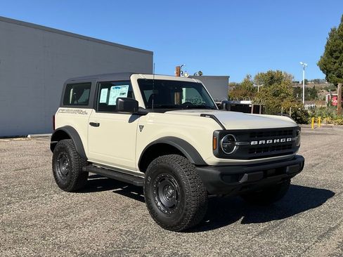 New 2025 Ford Bronco 2-Door w/ Sasquatch Package image 8