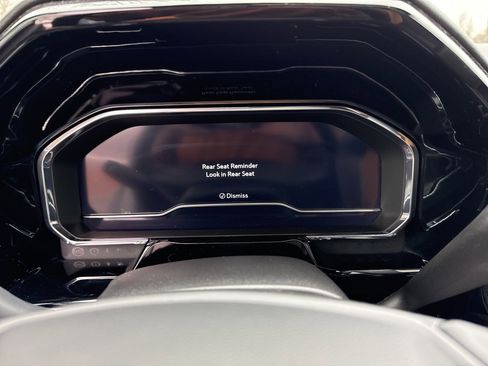 Used 2024 Chevrolet Silverado 3500 High Country w/ High Country Premium Package image 16