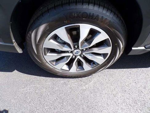 Certified 2025 Subaru Outback Limited image 24