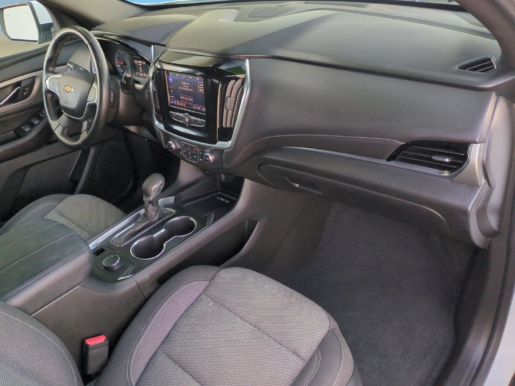 Used 2023 Chevrolet Traverse LT FWD image 34