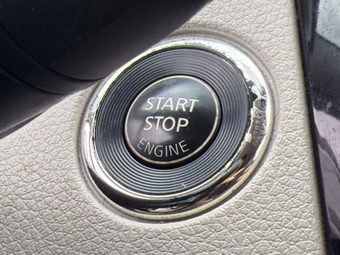 Used 2018 Nissan Rogue Sport SL w/ SL Premium Package image 27