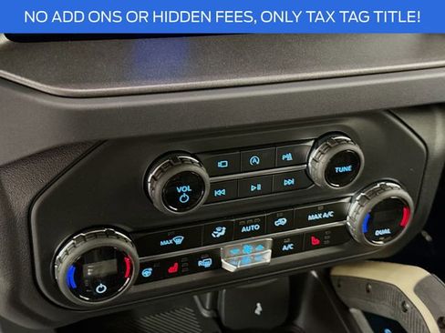 New 2025 Ford Bronco Badlands image 16