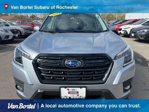Used 2023 Subaru Forester Premium AWD/4WD image 8