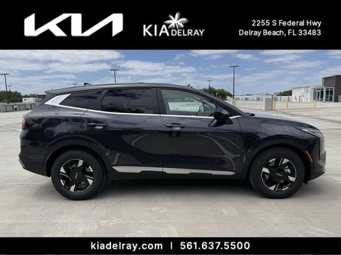 New 2026 Kia Sportage LX FWD image 2