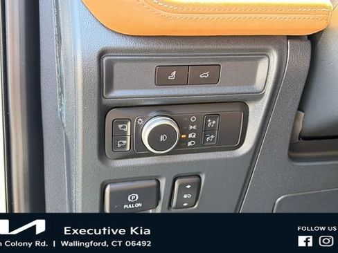Used 2022 Ford Expedition Platinum AWD/4WD image 13