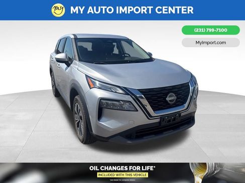 Used 2023 Nissan Rogue SV image 1