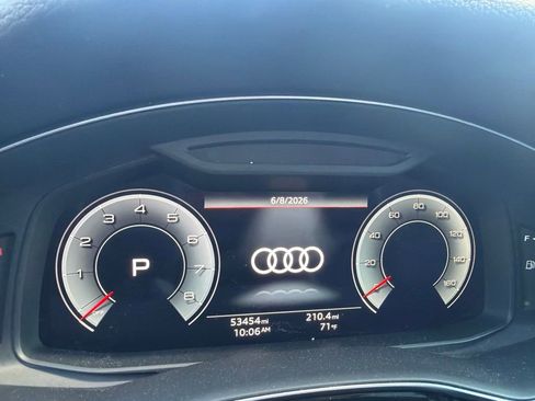 Used 2021 Audi Q8 Premium Plus w/ Premium Plus Package AWD/4WD image 2