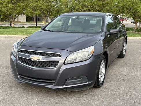 Used 2013 Chevrolet Malibu LS w/ Protection Package FWD image 4