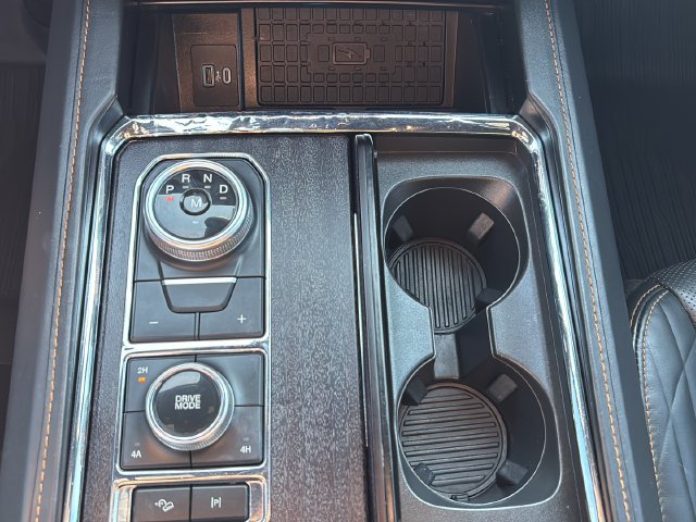 Used 2022 Ford Expedition Platinum AWD/4WD image 23