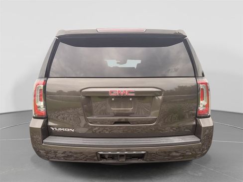 Used 2019 GMC Yukon SLT w/ Open Road Package AWD/4WD image 4