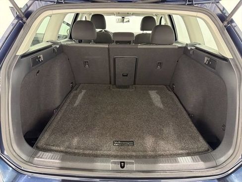 Used 2018 Volkswagen Golf S FWD image 25