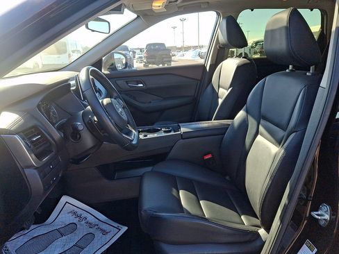 Certified 2023 Nissan Rogue SV w/ SV Premium B Package image 13