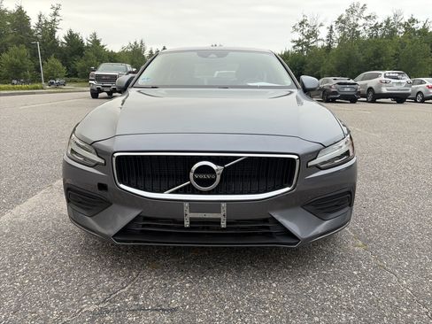 Used 2020 Volvo S60 T5 Momentum w/ Protection Package FWD image 2