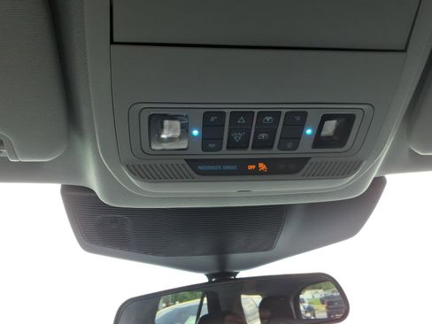 Used 2023 Ford Explorer XLT w/ Equipment Group 202A RWD image 21
