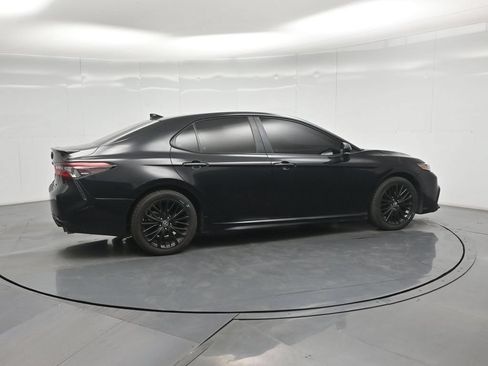 Used 2021 Toyota Camry SE w/ Convenience Package FWD image 13