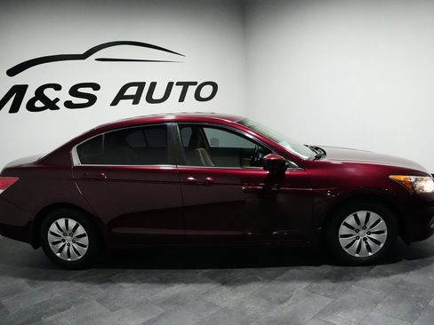 Used 2012 Honda Accord LX image 5