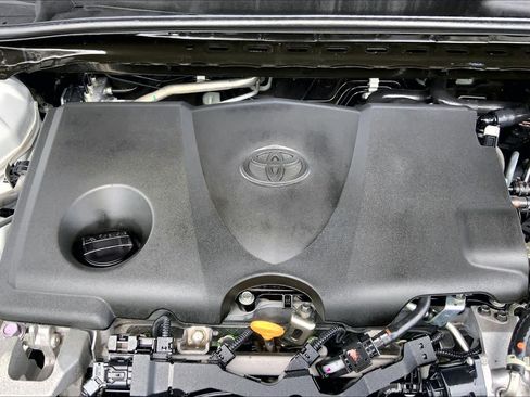 Used 2023 Toyota Camry SE FWD image 32