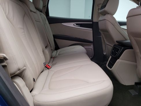 Used 2020 Lincoln Nautilus FWD w/ Equipment Group 101A image 19