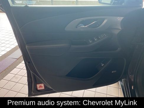 Used 2019 Chevrolet Traverse LT w/ LT Premium Package AWD/4WD image 10