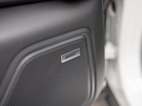 New 2026 Porsche Macan image 11