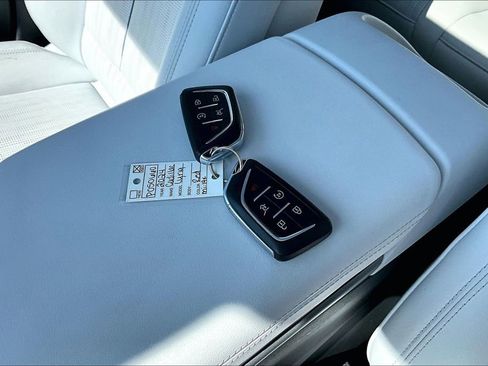 Certified 2024 Cadillac Lyriq Sport AWD/4WD image 10